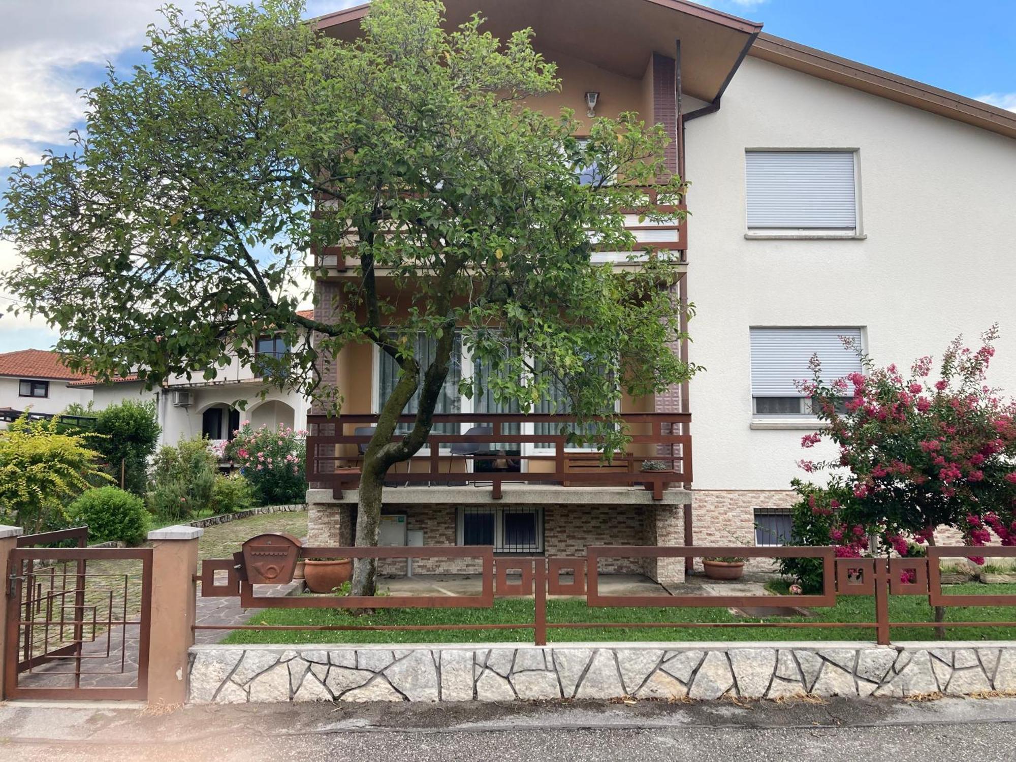 7 Flower Street Apartment Sempeter pri Gorici Exterior foto